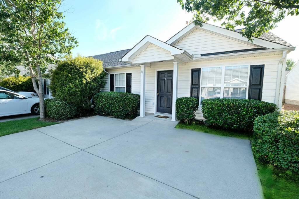 The Cozy Hearth Escape Here Martinez Exterior photo